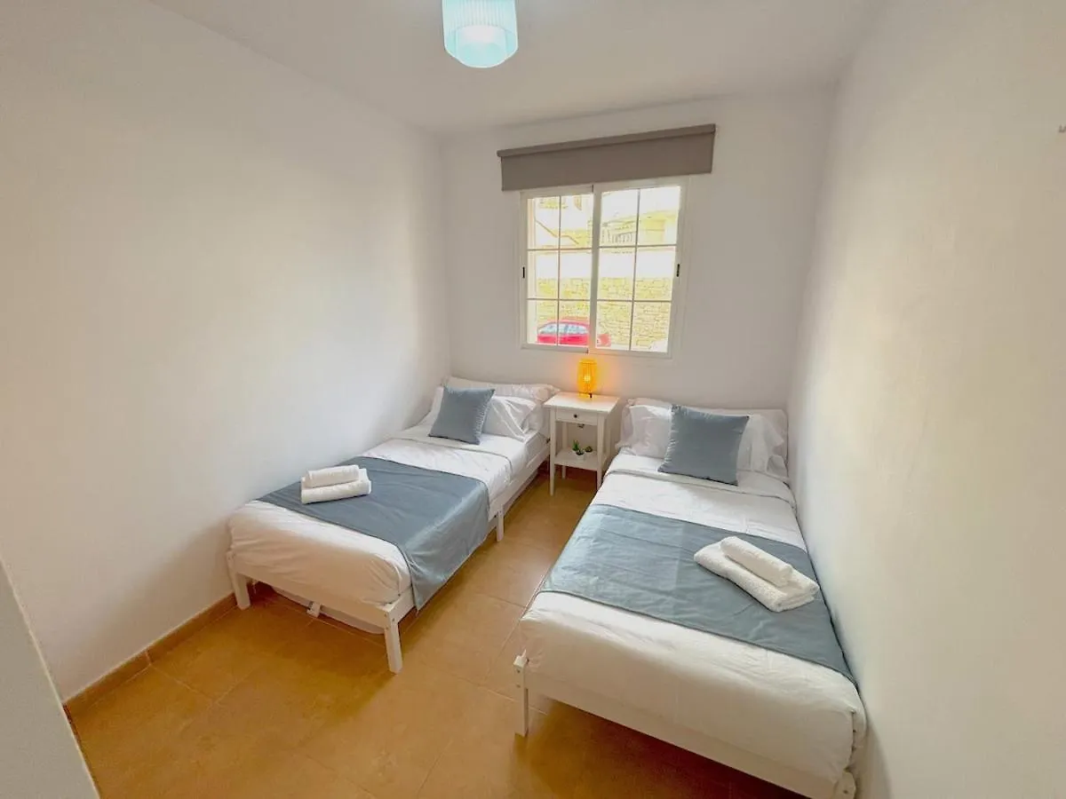 Almayate Alto Evans Realty Bu Adosado & Aparcamiento & Piscina & Padel בית נופש
