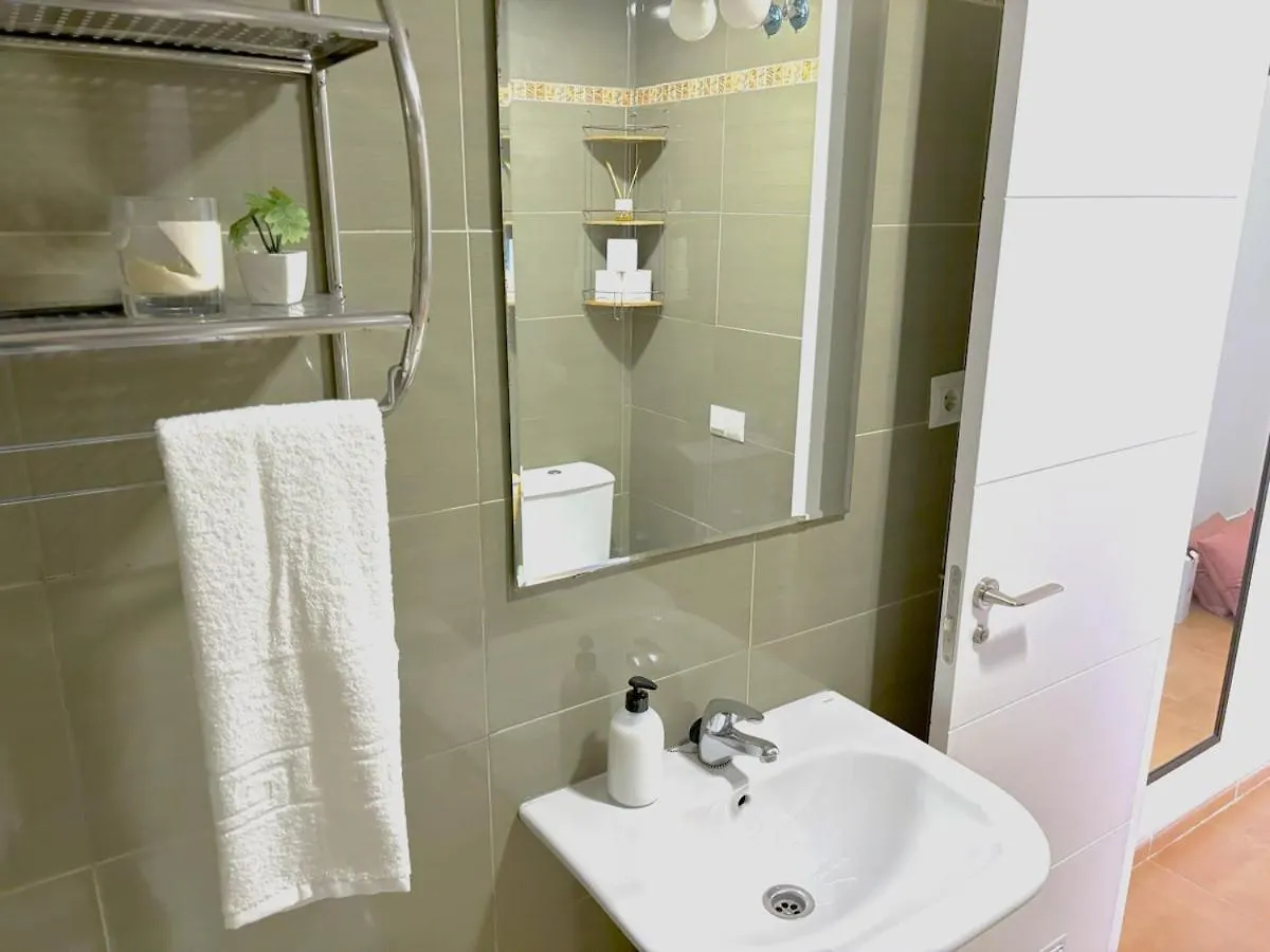Almayate Alto Evans Realty Bu Adosado & Aparcamiento & Piscina & Padel בית נופש