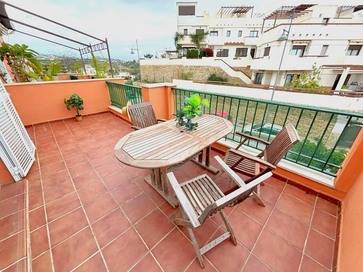 Almayate Alto Evans Realty Bu Adosado & Aparcamiento & Piscina & Padel בית נופש